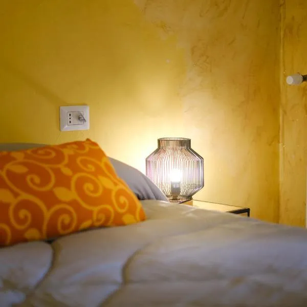 Casa Aurora Rozzano - Humanitas e Forum Assago – hotel w mieście Rozzano