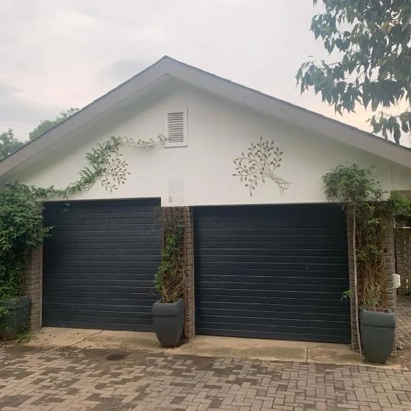 Cloete Self Catering Garden Room, khách sạn ở Ermelo