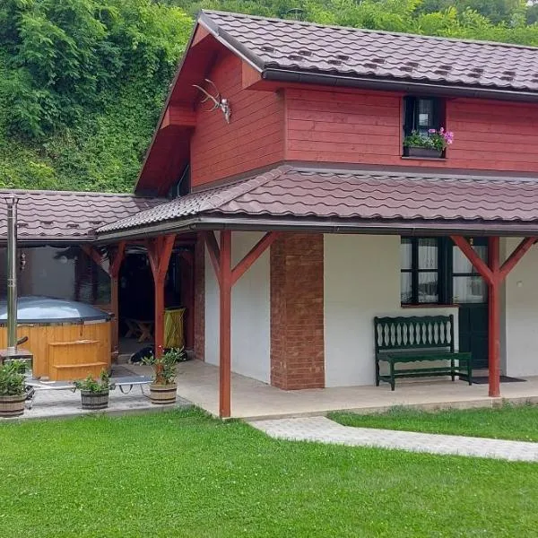 Ubytovanie u Snovákov, hotel in Tisovec