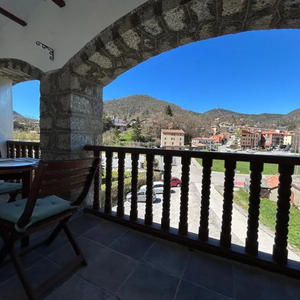 Cal Botey, hotel in Ripoll