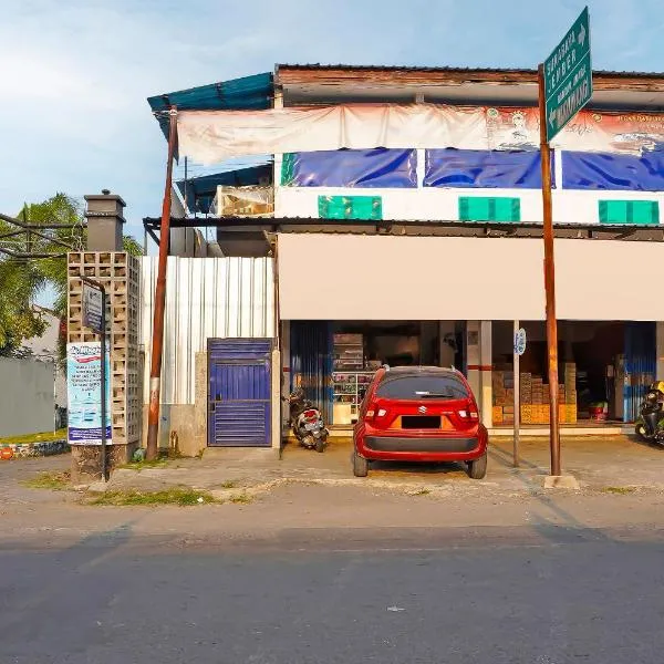 SPOT ON 92669 Guesthouse Prima SyariahNearGPdI Anugerah, hotel v destinaci Banyuwangi