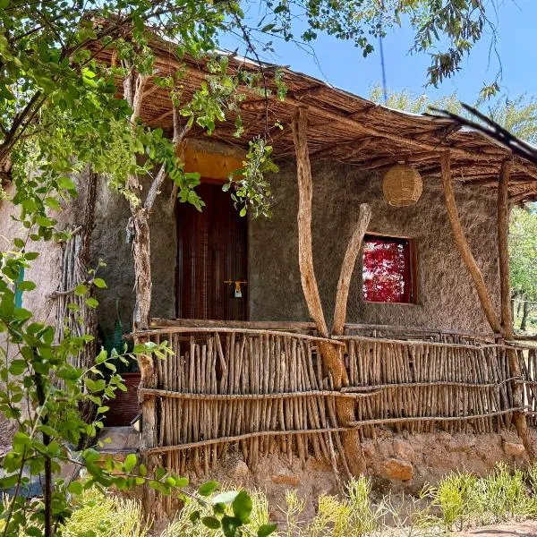 2 Authentic Mara Bush Cottages, ξενοδοχείο σε Sekenani
