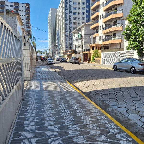 Apartamento confortavel e amplo Guilhermina PRAIA Grande 180 mts Praia - Foto 5