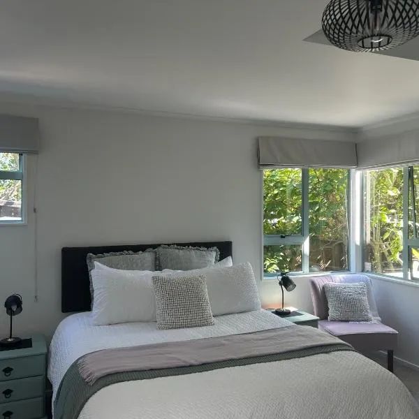 Guest Suite - Walk to Havelock North Village, hotel v destinaci Havelock North