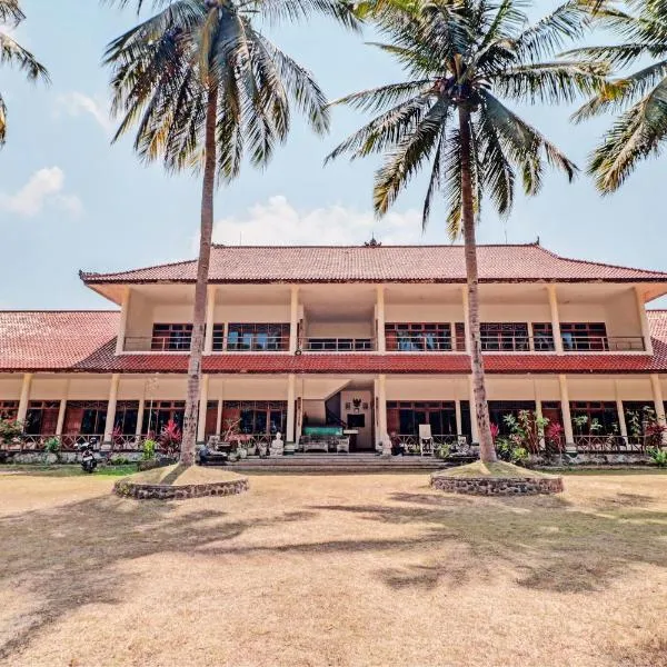Capital O 93236 Hotel Hapel Negara, hotel v destinaci Banyubiru