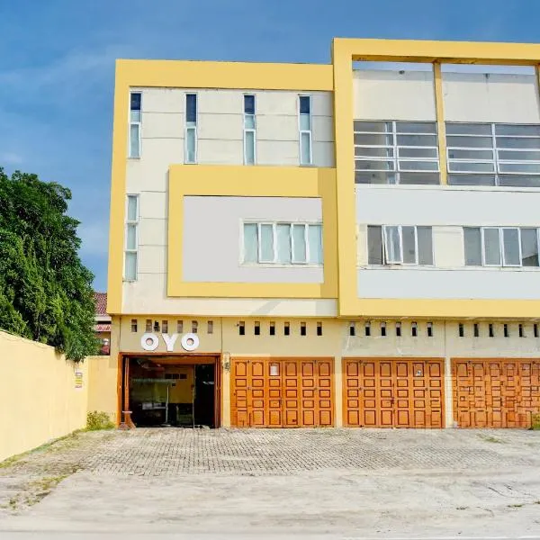 Hotel O Helvetia Near Plaza Millenium Formerly Sunny Inn, hotel v destinaci Pulauberayan