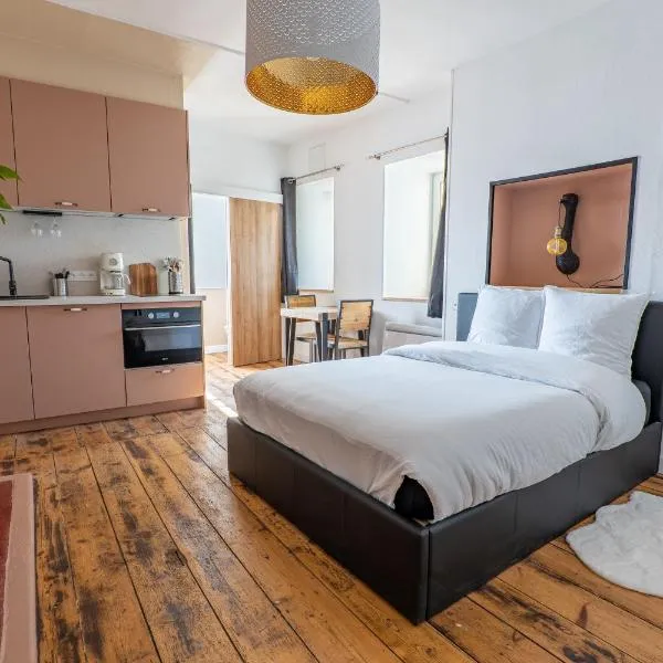 Le studio, hotel v destinaci Pontrieux