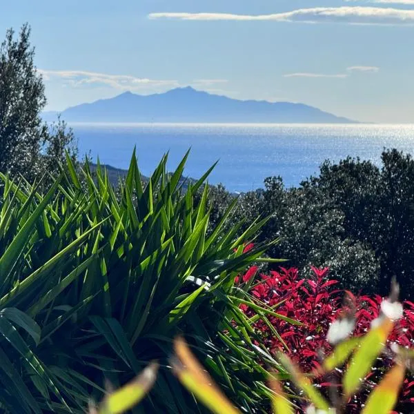 Gîte indépendant dans villa entre mer et maquis, hotel v destinaci Sisco
