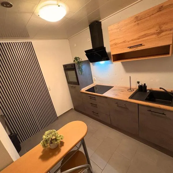Studio One - 5 min to Grafenwöhr, hotel en Pressath