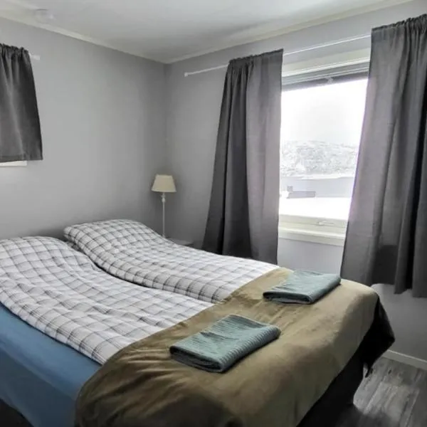 Perfect apartment for whale safari at Skjervøy!, hotel v destinaci Skjervøy