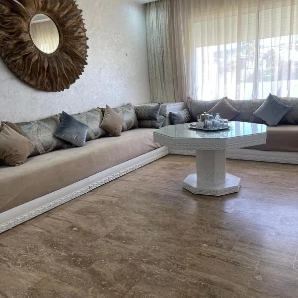 Sakana bleu appartement en petite résidence familiale en front de mer, hotel v destinaci Tanger