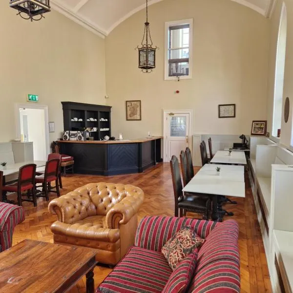 The Forum-Mountmellick - Stunning Renovated Church, ξενοδοχείο σε Mountmellick