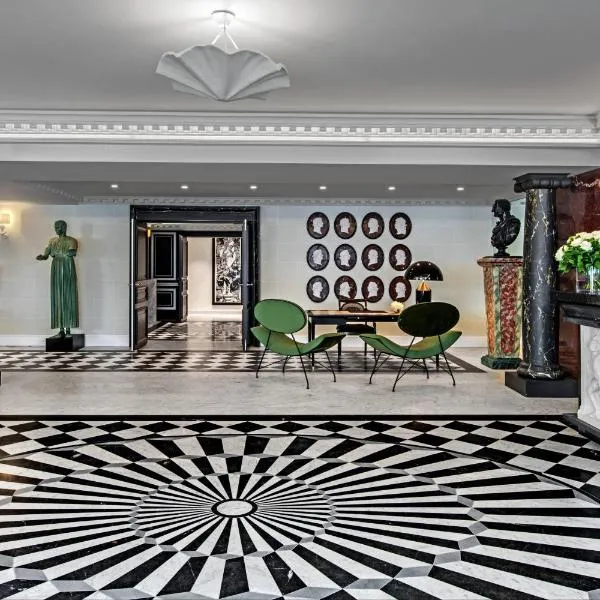 Hôtel de Berri Champs-Élysées, a Luxury Collection Hotel, Hotel in Paris