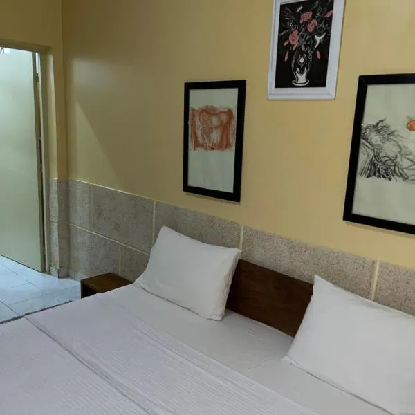 Chez saly, hotel in Saint-Louis