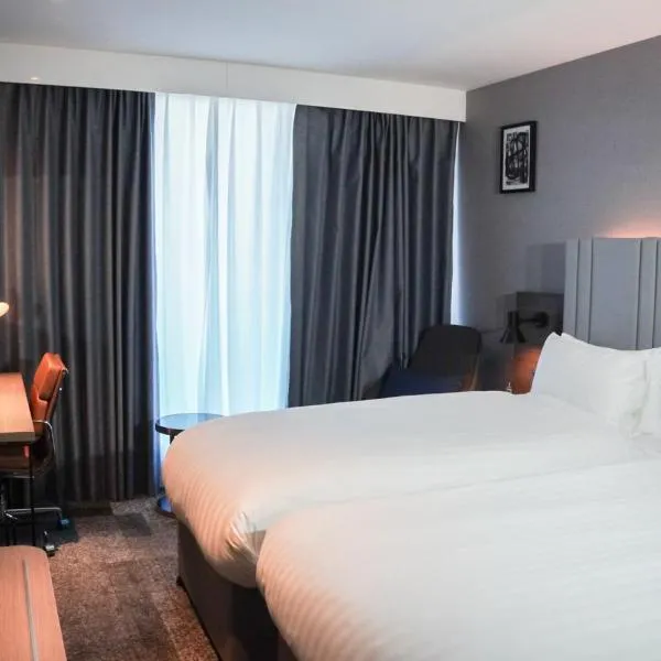 Crowne Plaza London - Kingston by IHG, hotel v destinaci Kingston upon Thames