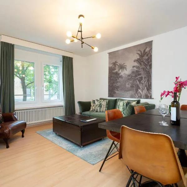 KAYA Zurich Apartment RUBY - Downtown Deluxe 2BR Apt, hótel í Zürich