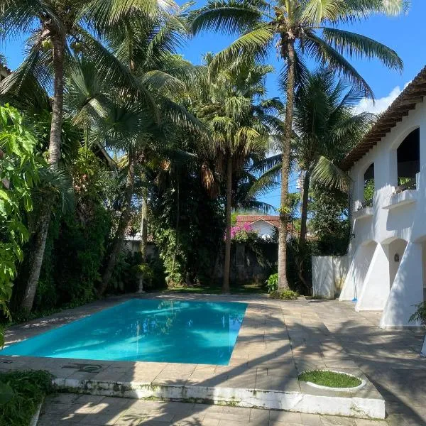 Casarão no Guarujá com Piscina, hotel v destinaci Guarujá