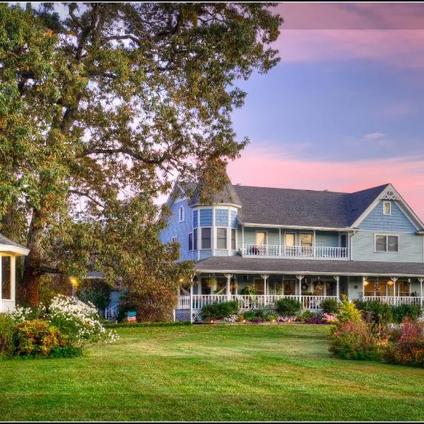 Blue Mountain Mist Country Inn、ピジョン・フォージのホテル