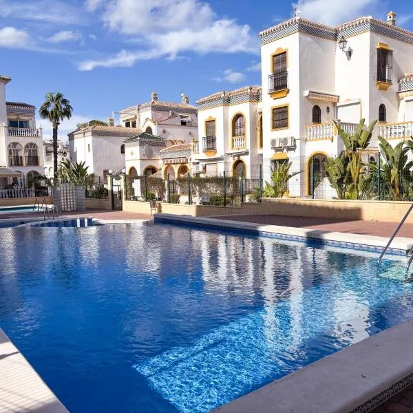 Sonne, Strand und Urlaubsmodus!, hotel in Torrevieja