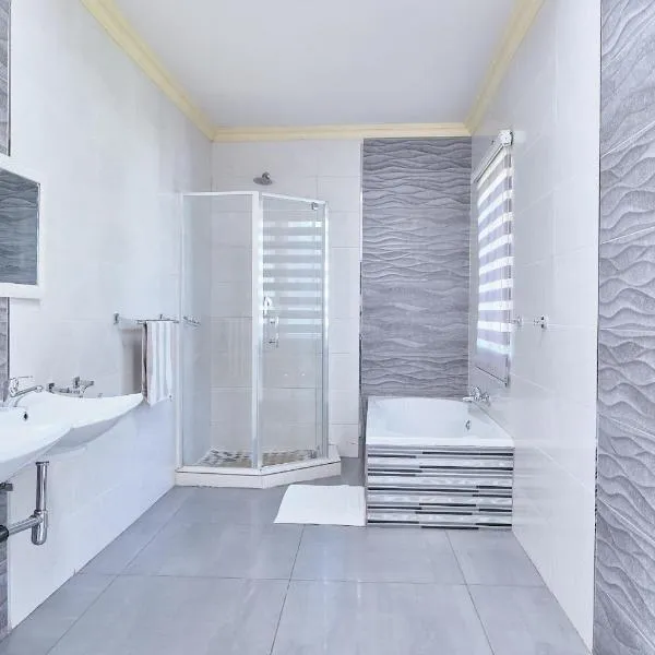 Oleratong Guest House, hotel a Evander