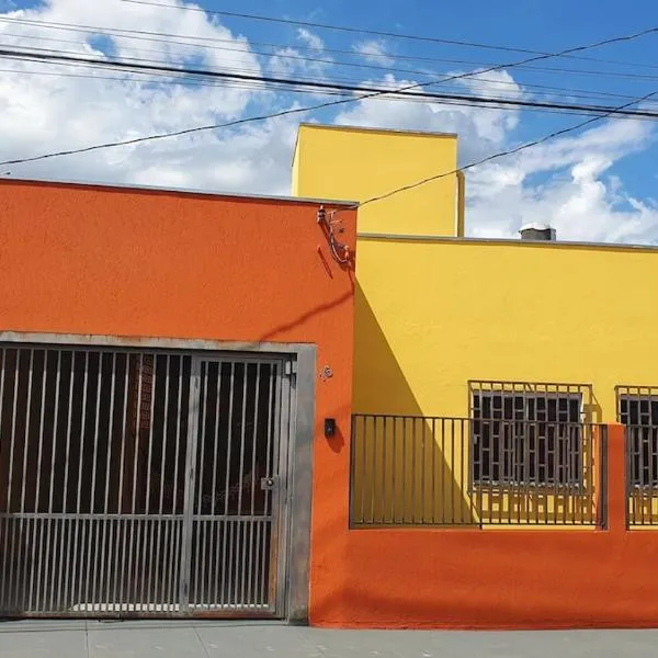 Casa no centro com 4 quartos e ar condicionado, hotel v destinaci São João Batista do Glória
