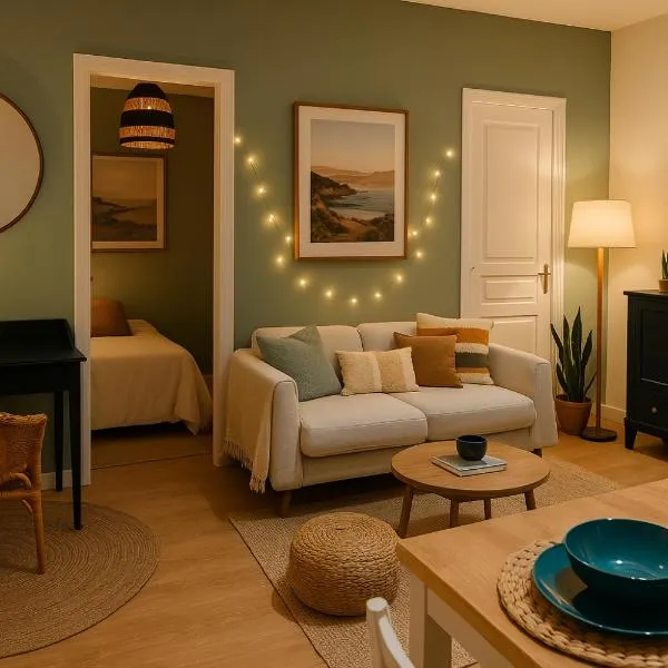 Serene 1BR Oasis in the Heart of Sens Center, hotel in Sens