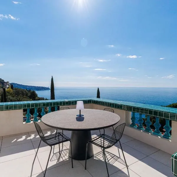 New - sea view - splendid apartment, hotel em Nice