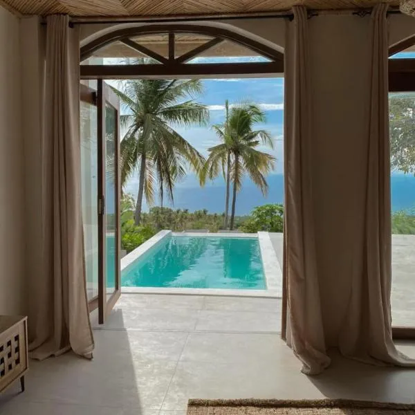 Native Villa with Pool at Kalumo Lodge, hotel en Oslob