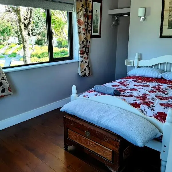 Watervalley Farm Self Catering, hotel a Cloongawn