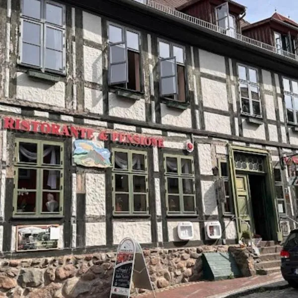 Pizzeria & Pension ETNA, hotel v destinaci Waren