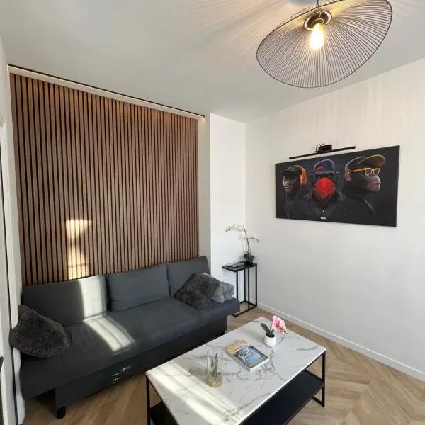 Superbe appartement neuf 2 pièces Vincennes pte de Paris – hotel w mieście Montreuil