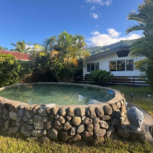 Blue Moana Lodge, hotel di Papara