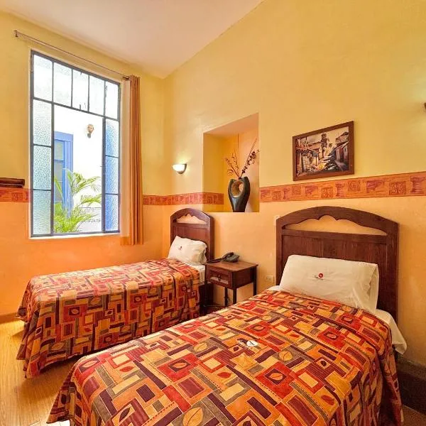 Hotel La Alhondiga, hotel en Puebla