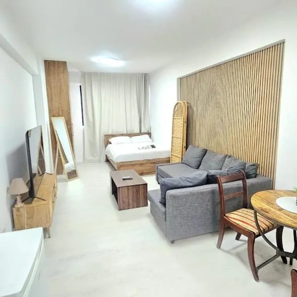 Antionette Studio Apartment: Limasol'da bir otel