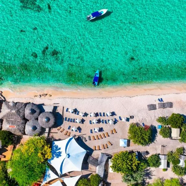 Glamping EcoLodge Cueva De Las Aguilas, hotel v destinaci Pedernales