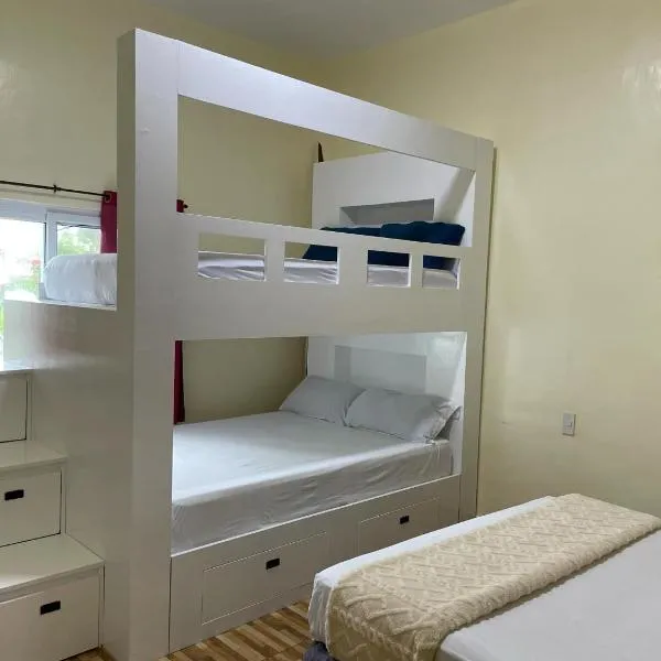 Whitesands Beach Resort, hotel v destinaci San Isidro