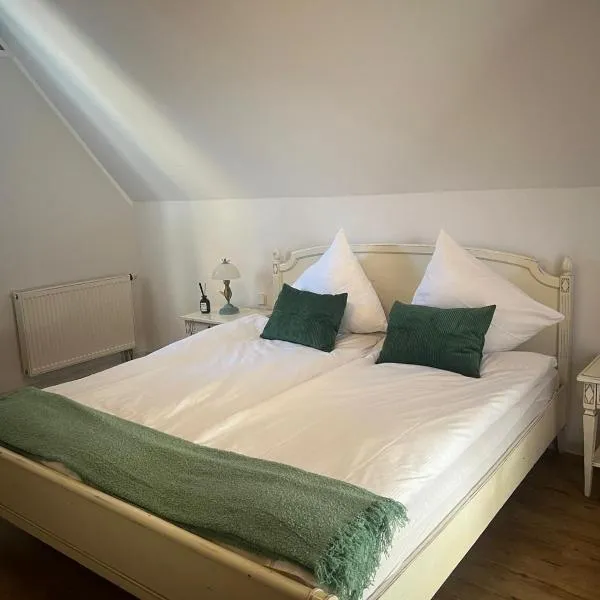 Landgasthaus Zum Engel, hotel v destinaci Neuleiningen