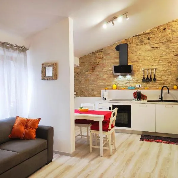 Le Torri 2 San Gimignano Apartments, hotel in San Gimignano