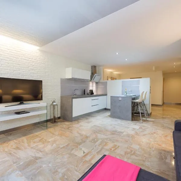 Suites Garden Loft Picasso, hotel in Las Palmas de Gran Canaria