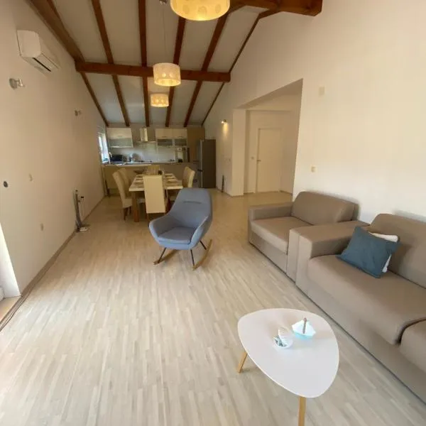 Mobile Homes Camping Biograd, hotel di Biograd na Moru
