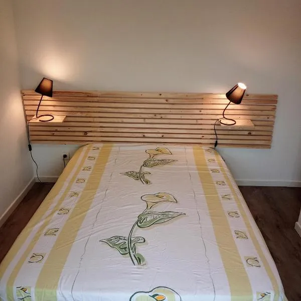 Maison de village au calme – hotel w mieście Saujon