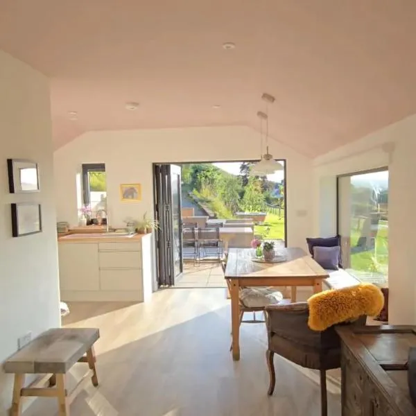 The Bw thyn - Bear Holiday Homes, hotel v destinaci Lampeter