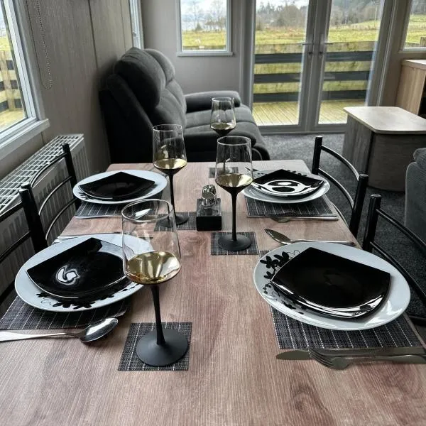 Swift Bordeaux Sea View 10, hótel í Ardentinny
