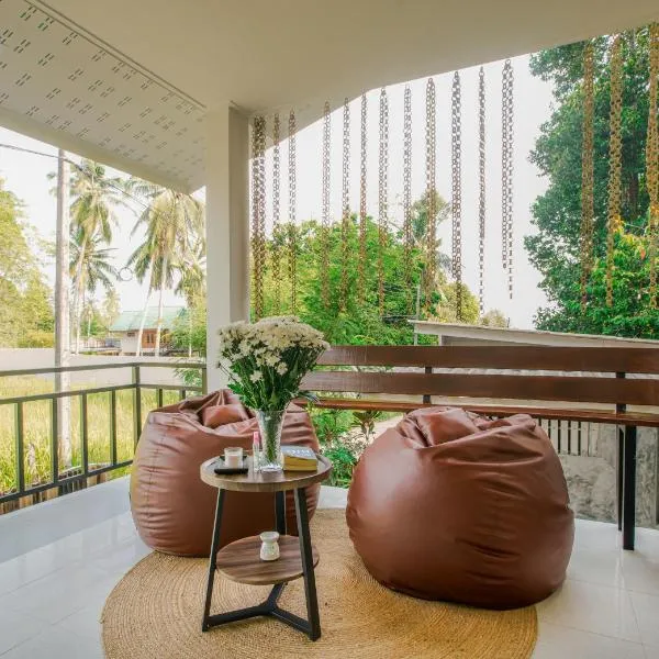 Boho House - 2mn Srithanu - King Bed - 4K SmartTV، فندق في Hinkong