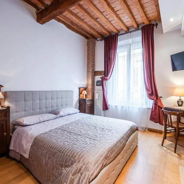 Il Campanile - Free WiFi & Private Parking，Massa Lombarda的飯店