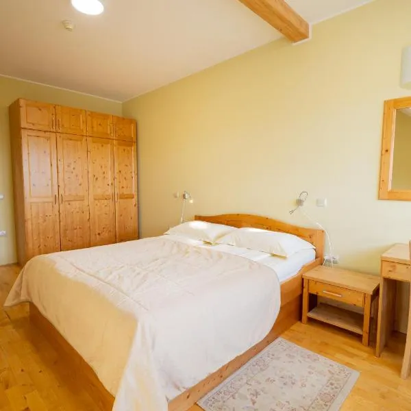 Apartmaji Bar Smučar: Ribnica na Pohorju şehrinde bir otel