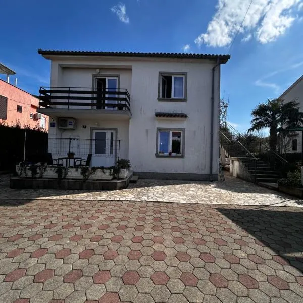 Apartments Ana Malinska island Krk, hotel v destinaci Vantačići