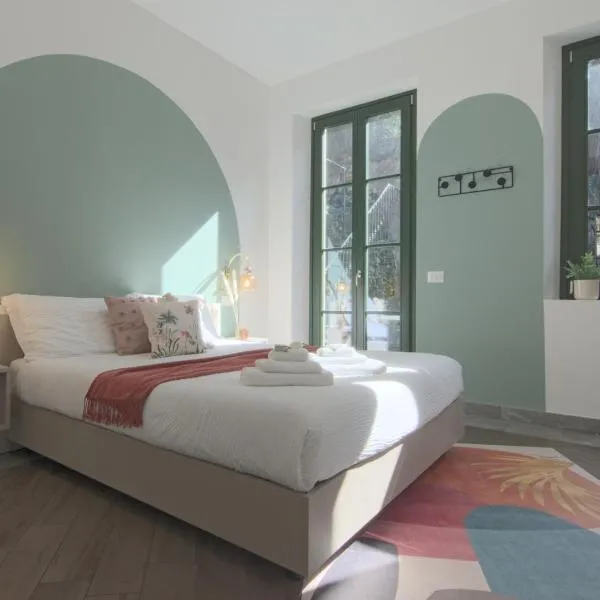 Cà del Lasco - Modern Apartments in Classic Villa, hotel v destinácii Bellano