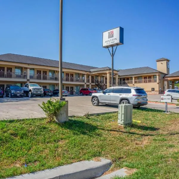Moulton Inn & Suites By OYO Near Shiner TX, hotel v destinaci Moulton