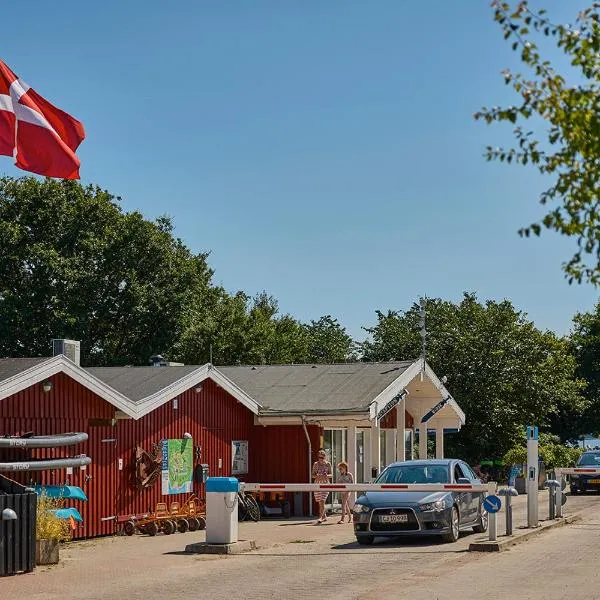 Husodde Strand Camping & Cottages, hotel in Horsens